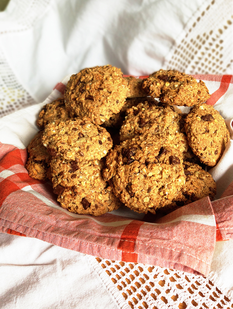 3 easy-oatmeal-chocolate-chip-cookies-how-to-make-muesli-bobs-red-mill-coconut-oil-honey-raisins-choco-chips-dairy-free